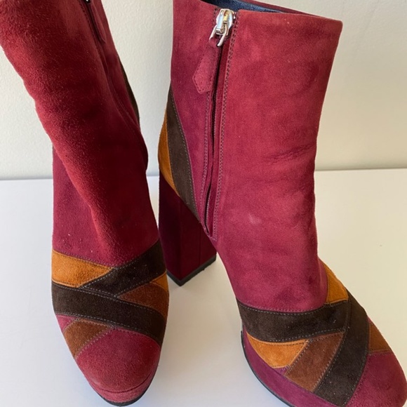 Prada Boots / Platforms - Picture 3 of 5